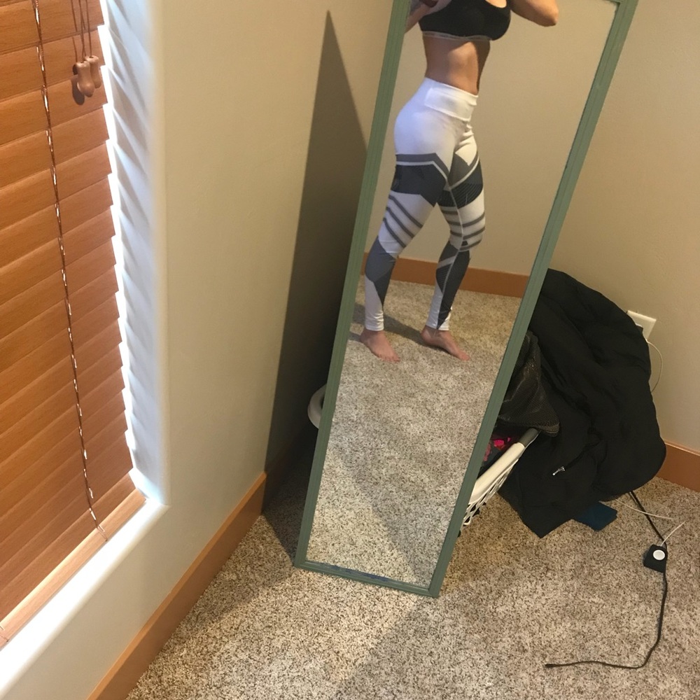 Cute white leggings
